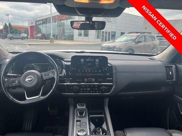 2024 Nissan Pathfinder SL