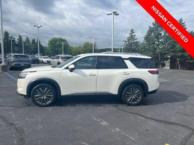 2024 Nissan Pathfinder SL