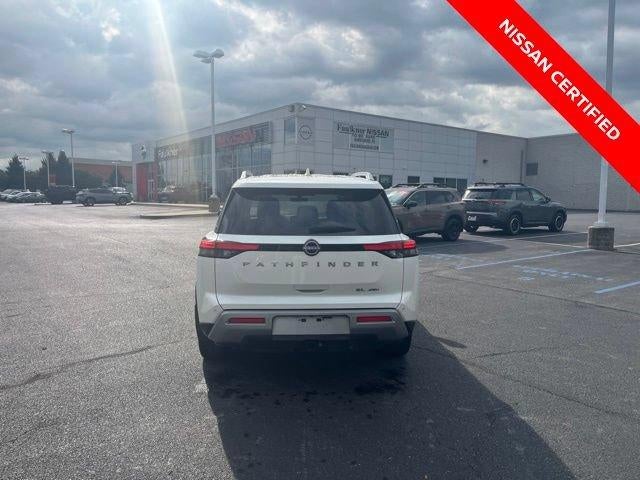2024 Nissan Pathfinder SL