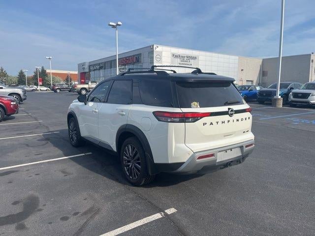2023 Nissan Pathfinder SL