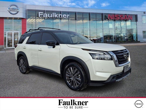 2023 Nissan Pathfinder SL