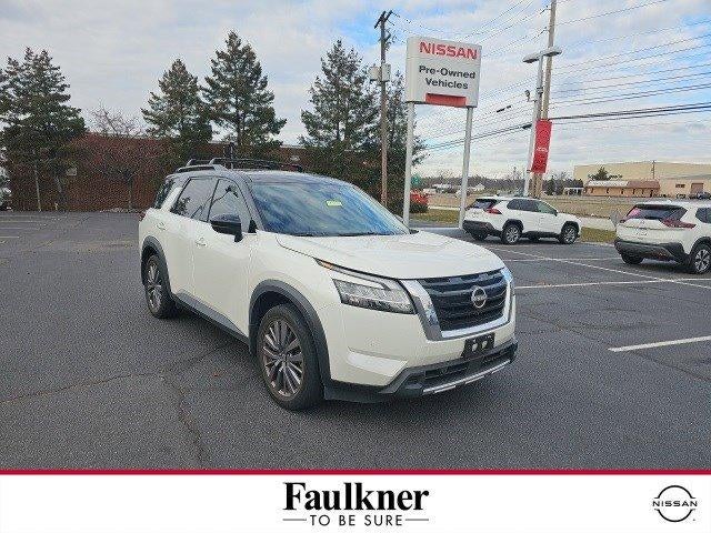 2023 Nissan Pathfinder SL