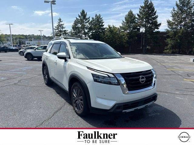 2024 Nissan Pathfinder SL