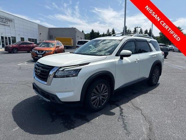 2024 Nissan Pathfinder SL