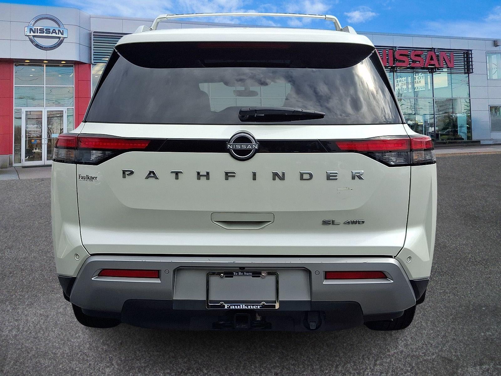 2024 Nissan Pathfinder SL