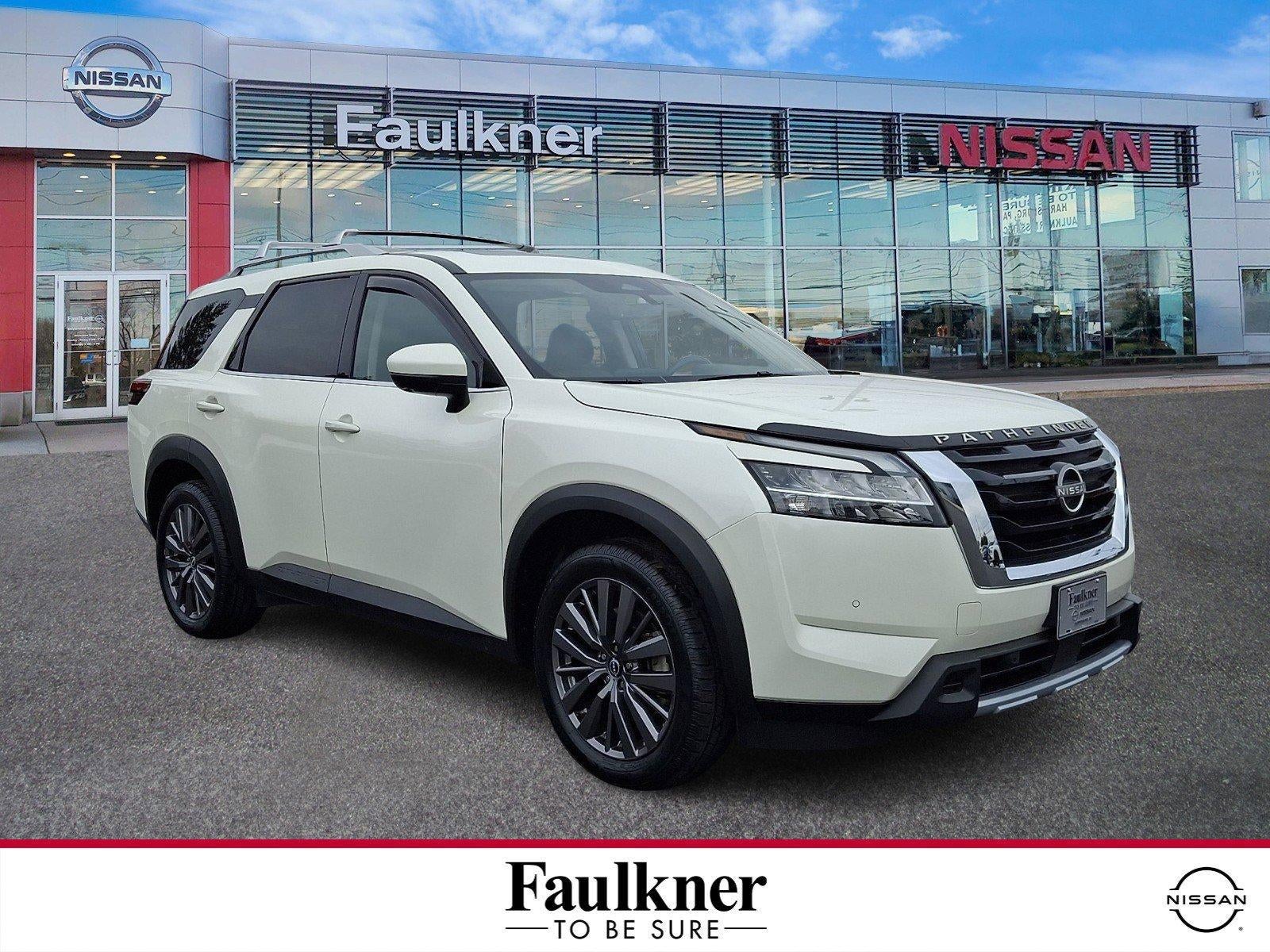 2023 Nissan Pathfinder SL