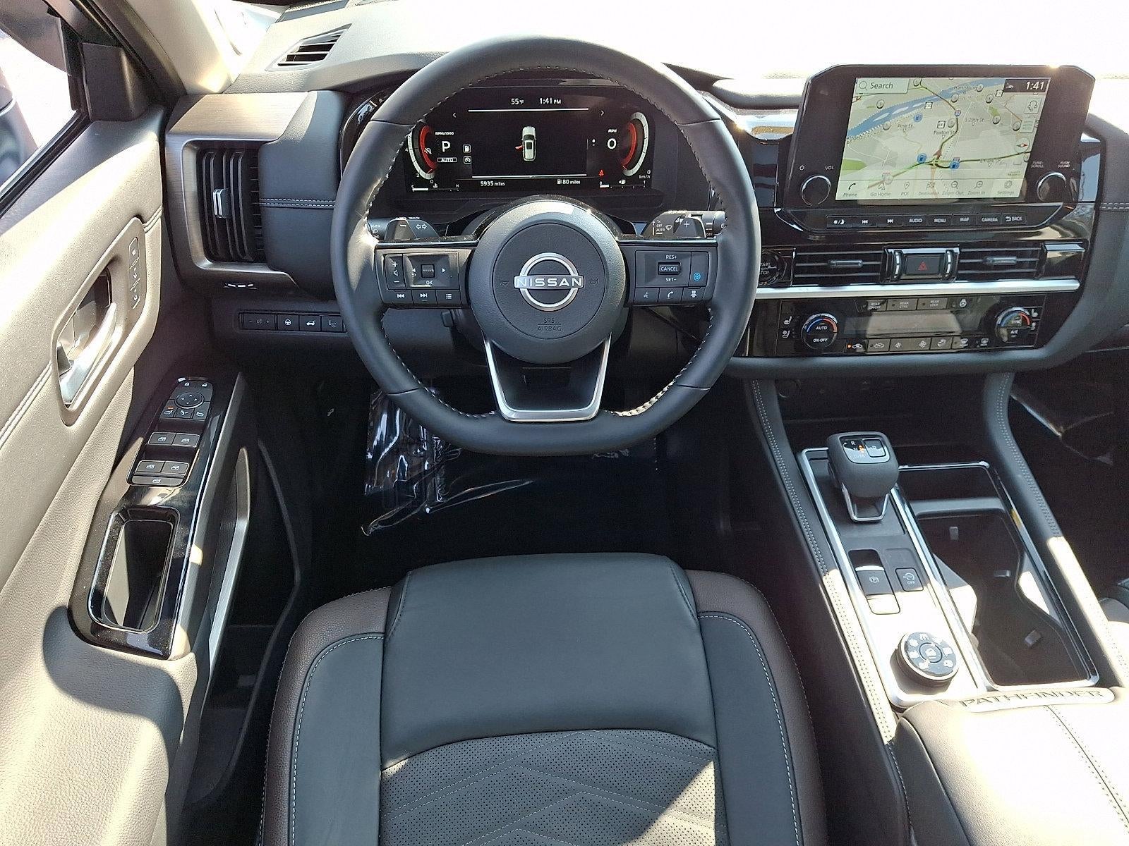 2025 Nissan Pathfinder Platinum 4WD