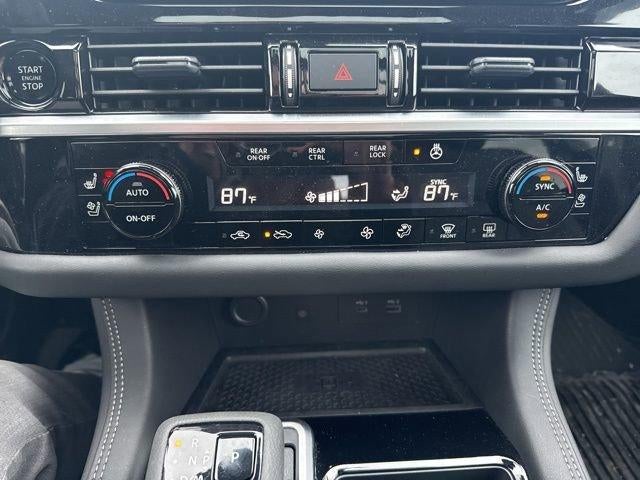 2025 Nissan Pathfinder Platinum 4WD