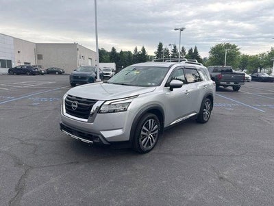 2022 Nissan Pathfinder Platinum