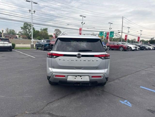 2022 Nissan Pathfinder Platinum