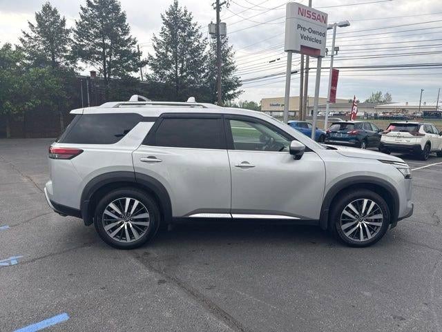 2022 Nissan Pathfinder Platinum
