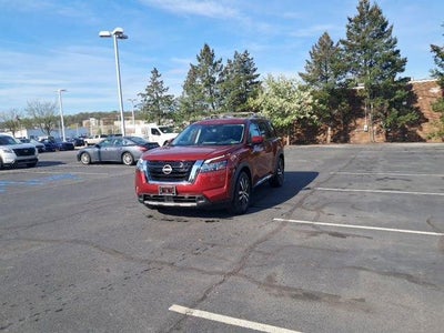 2023 Nissan Pathfinder Platinum 4WD