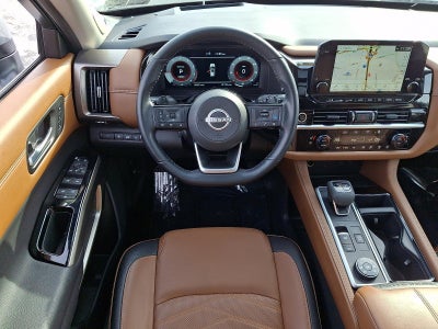 2024 Nissan Pathfinder Platinum