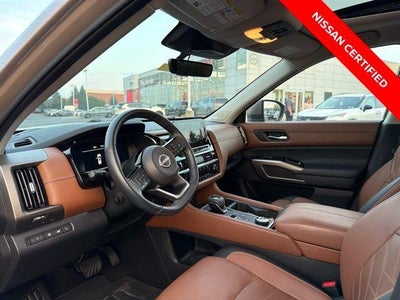 2023 Nissan Pathfinder Platinum