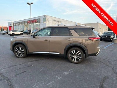 2023 Nissan Pathfinder Platinum