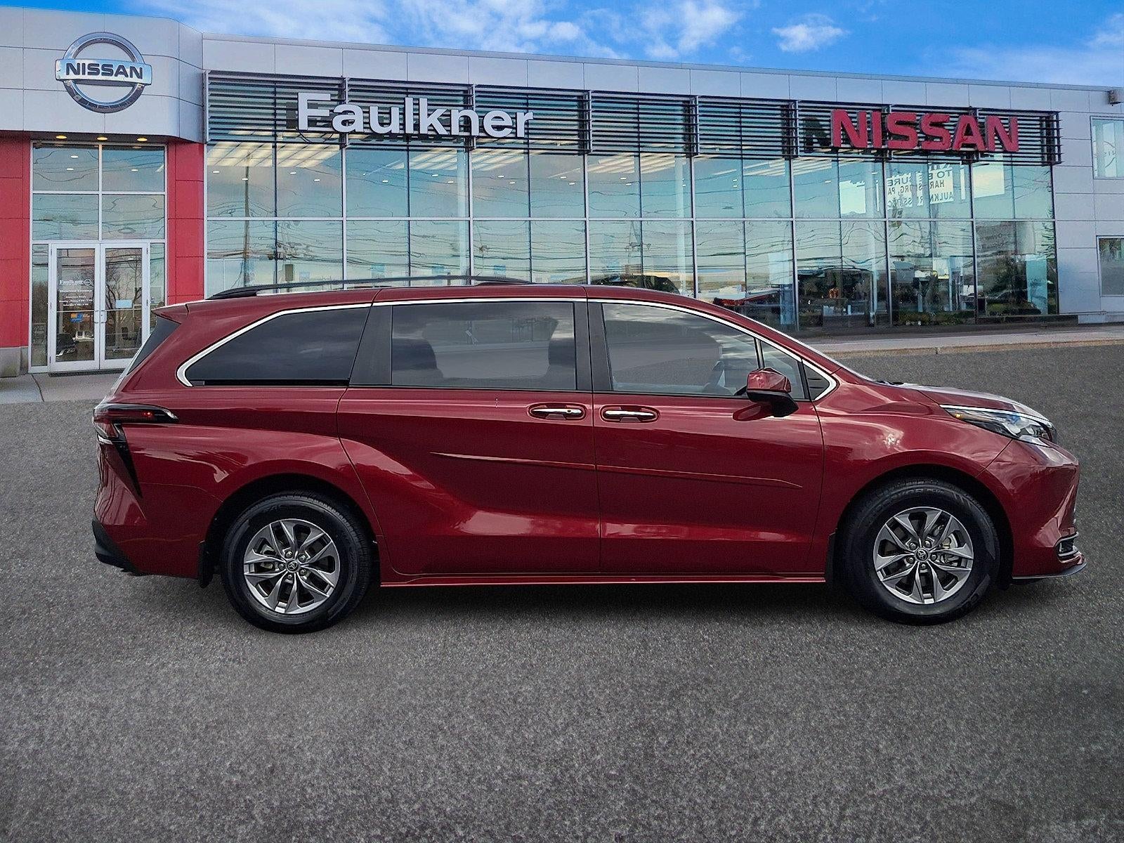 2026 Toyota Sienna XLE FWD 7-Passenger (Natl)