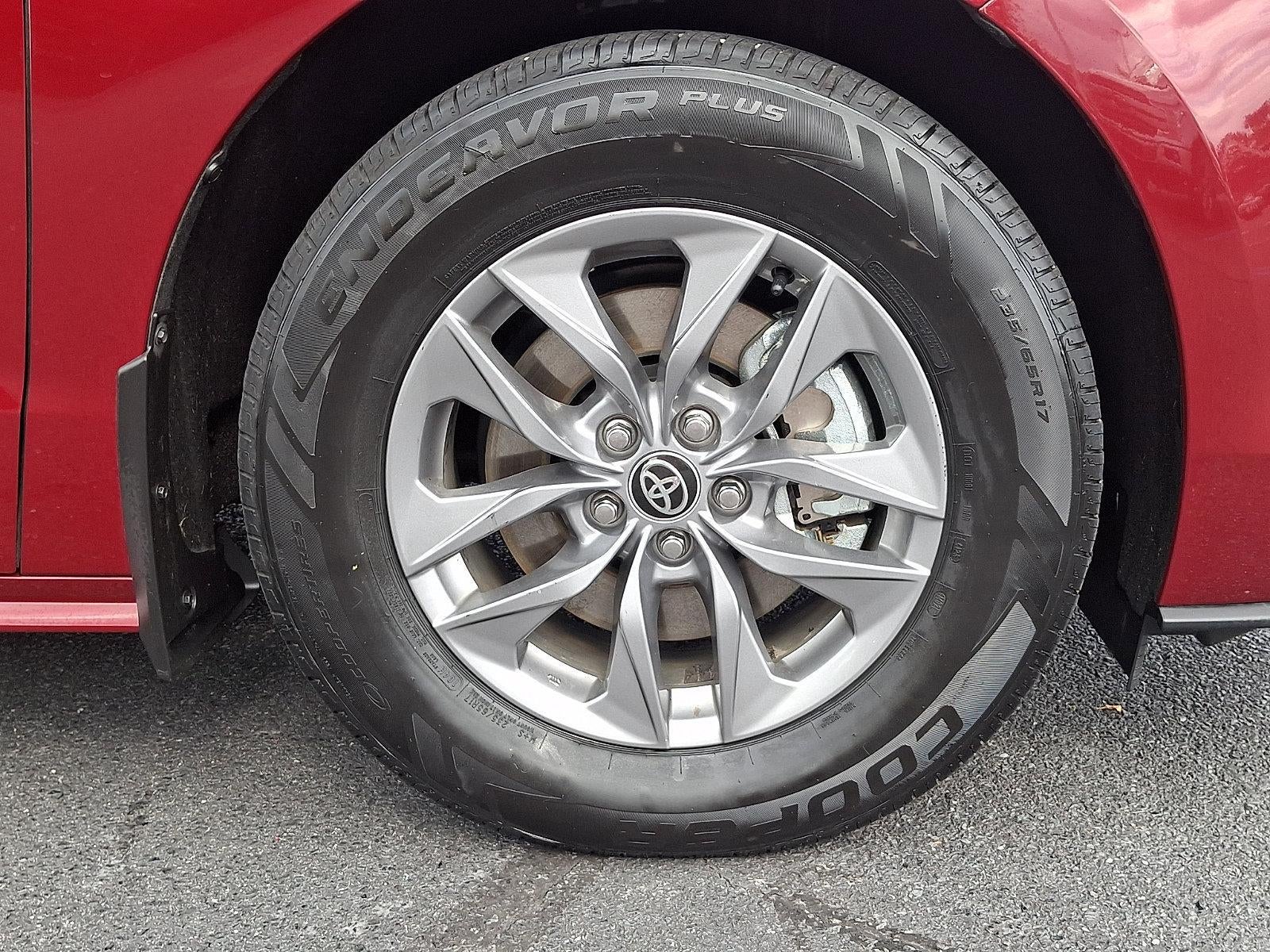 2026 Toyota Sienna XLE FWD 7-Passenger (Natl)