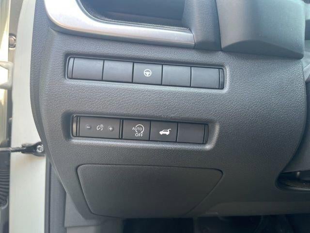 2023 Nissan Rogue AWD SV