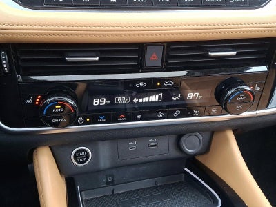 2023 Nissan Rogue AWD Platinum *Ltd Avail*