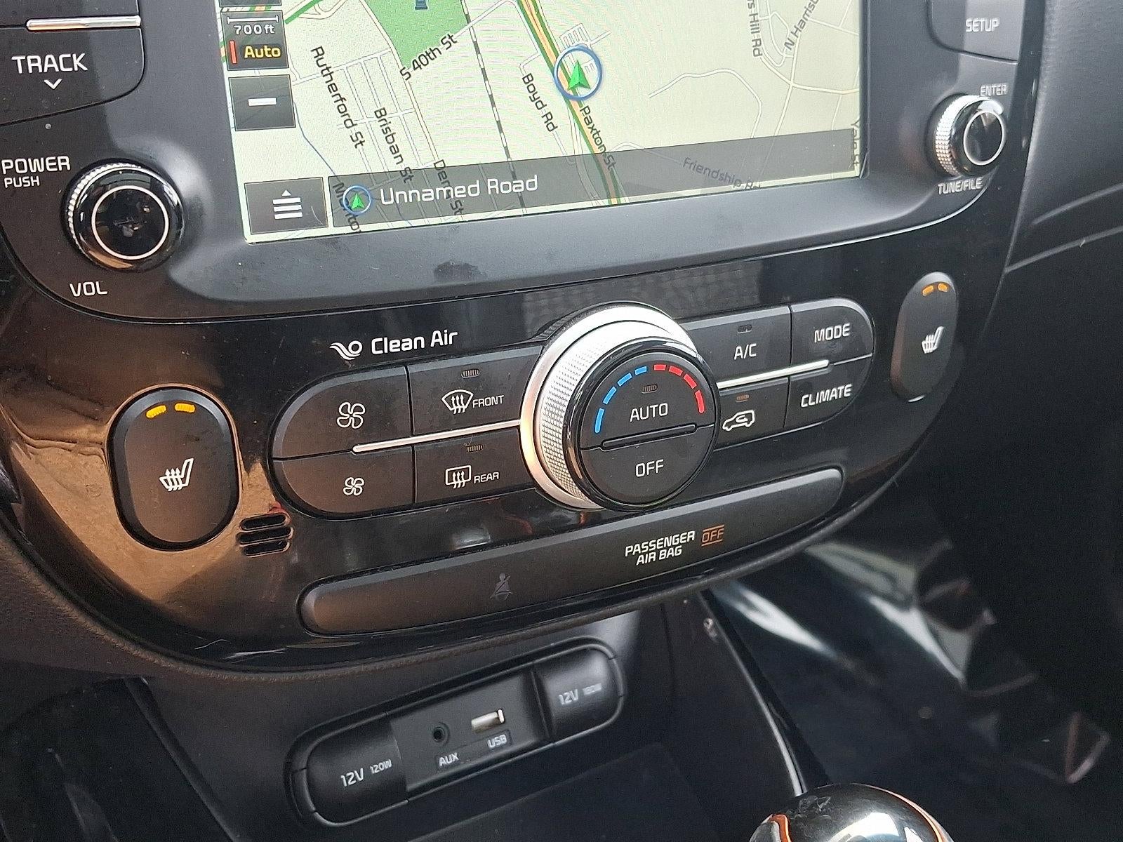 2018 Kia Soul ! Auto