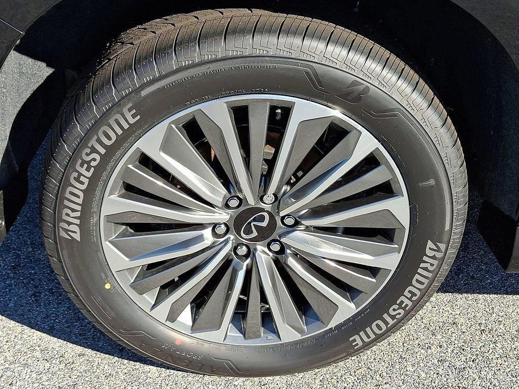 2027 INFINITI QX80 LUXE RWD *Ltd Avail*