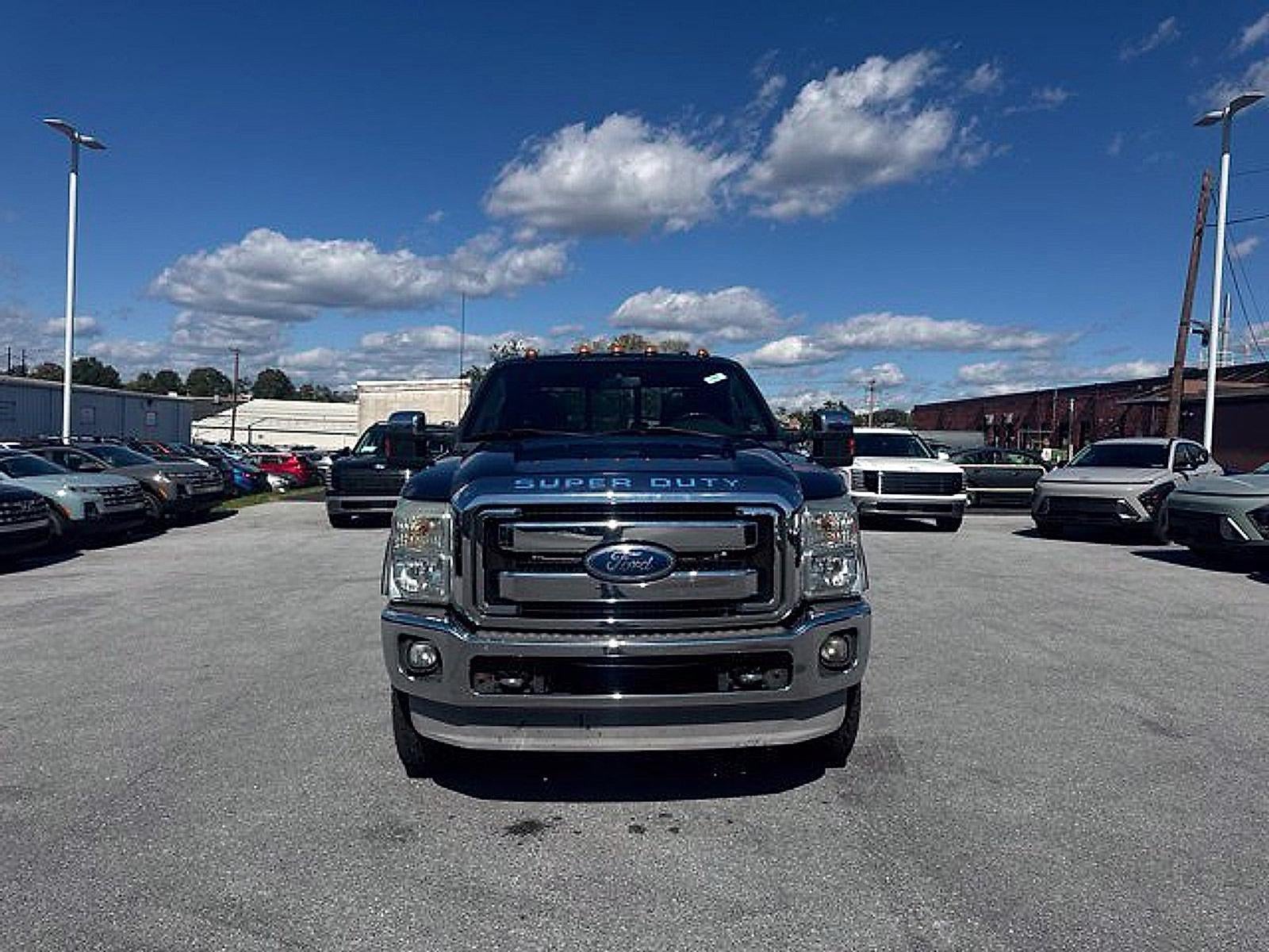 2011 Ford Super Duty F-350 SRW Lariat