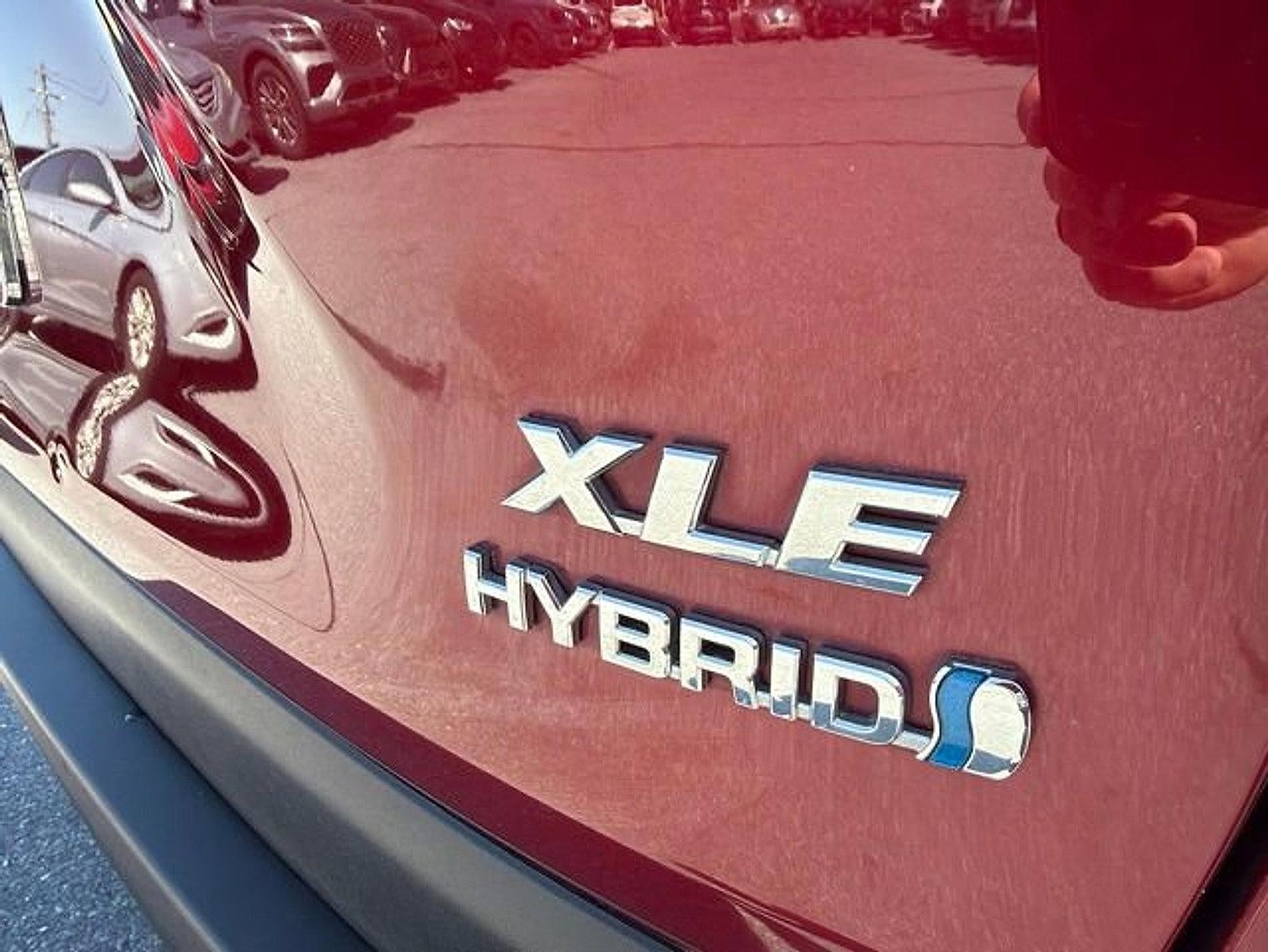 2021 Toyota RAV4 Hybrid XLE Premium