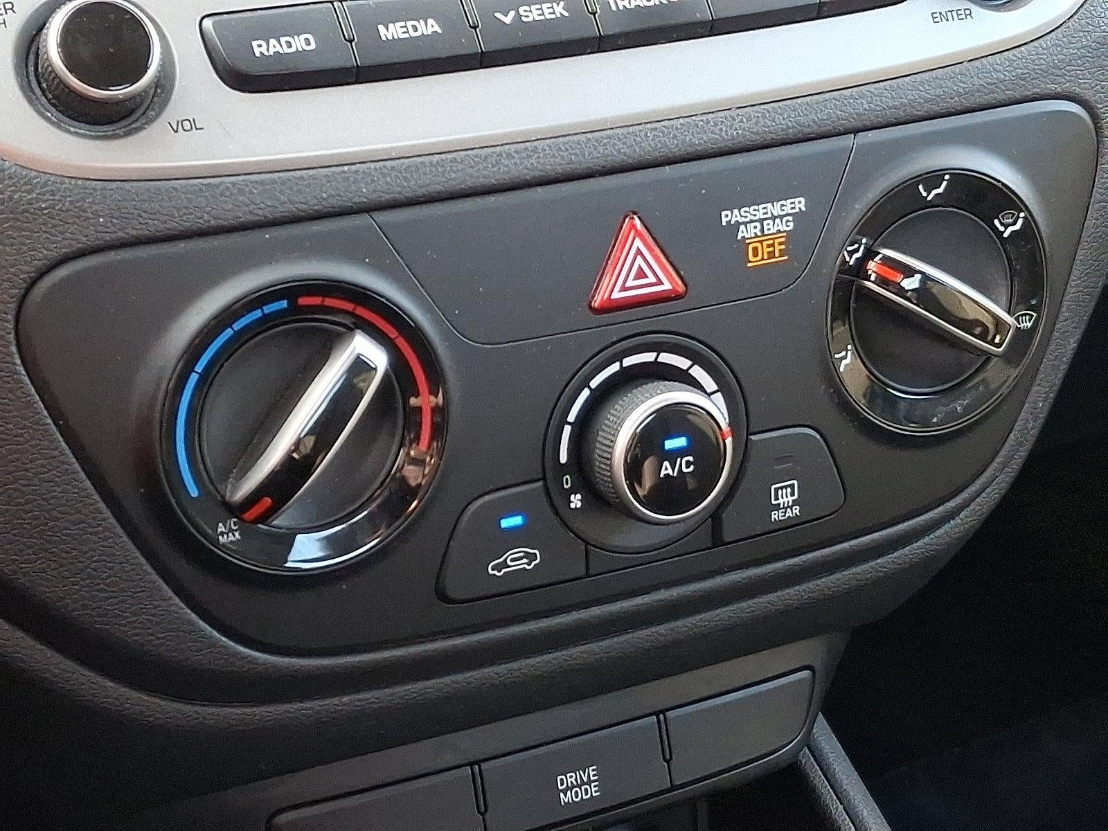 2020 Hyundai ACCENT SE