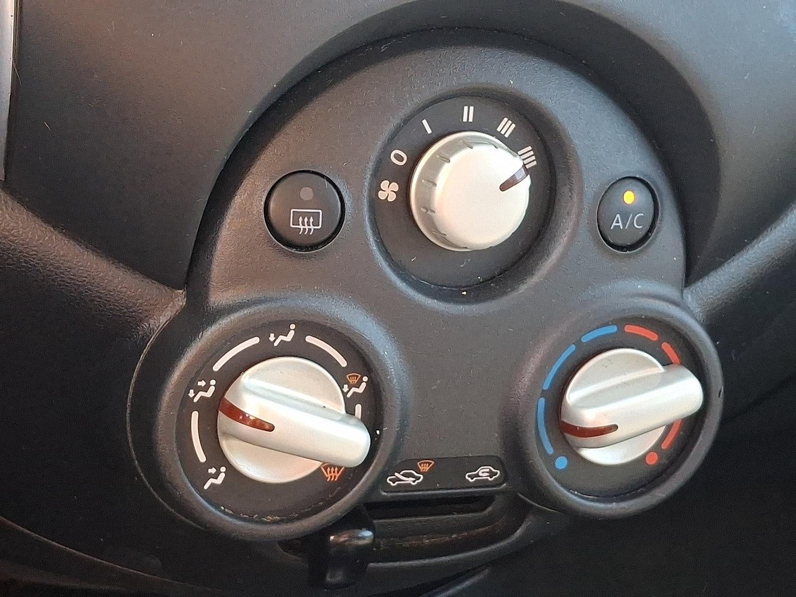 2014 Nissan Versa Note SV
