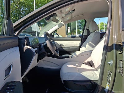 2025 Hyundai TUCSON SE