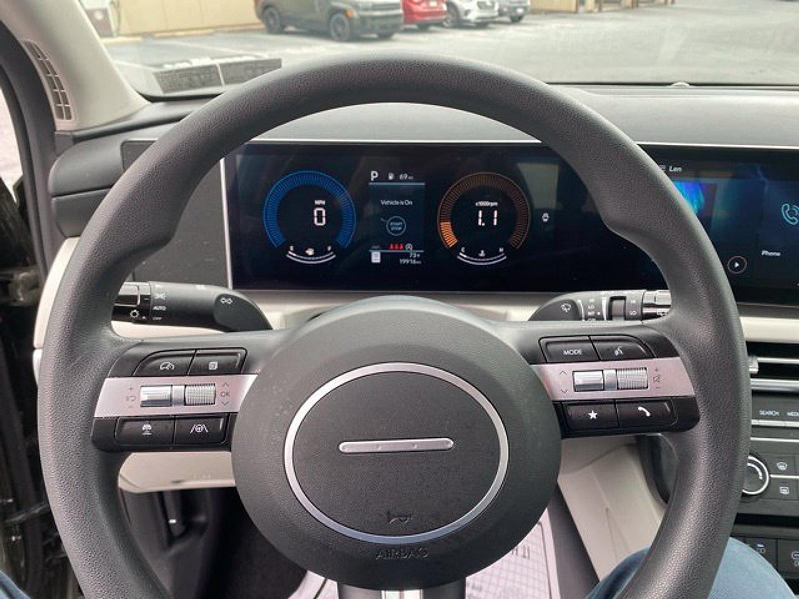 2025 Hyundai TUCSON SE