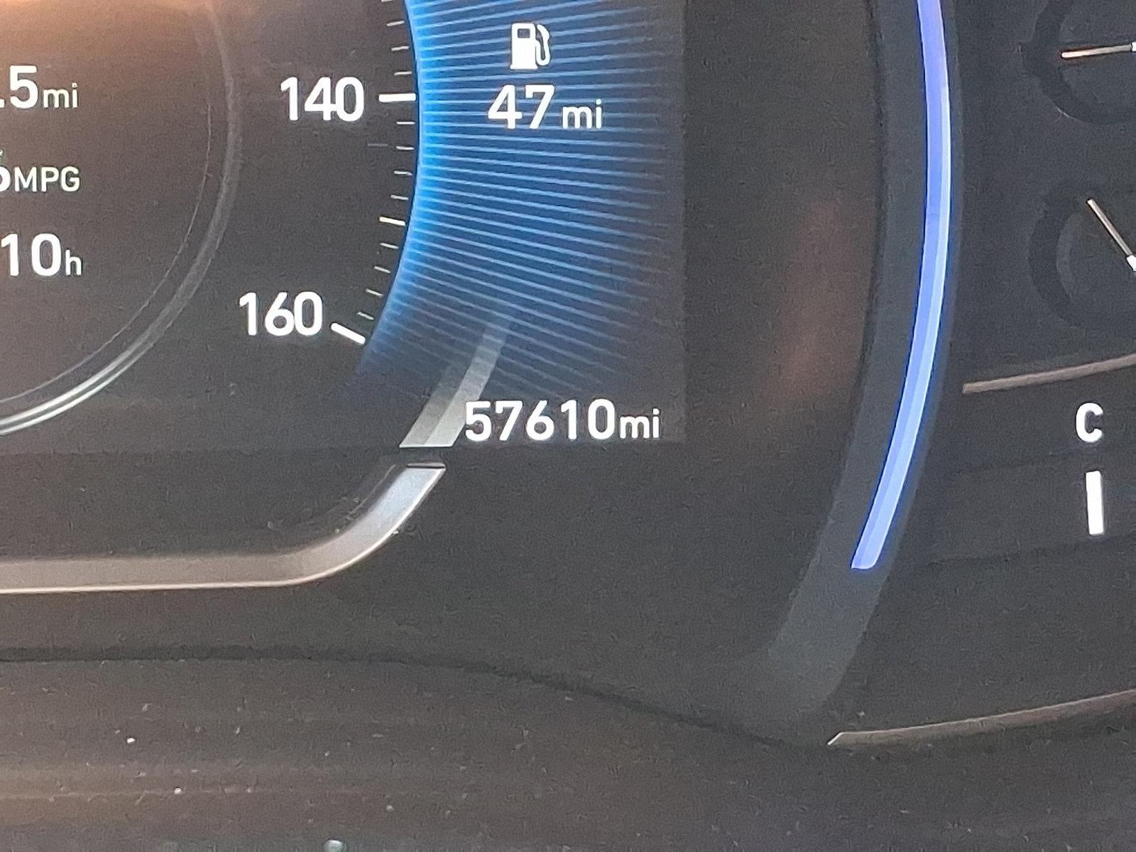 2019 Hyundai SANTA FE SEL Plus