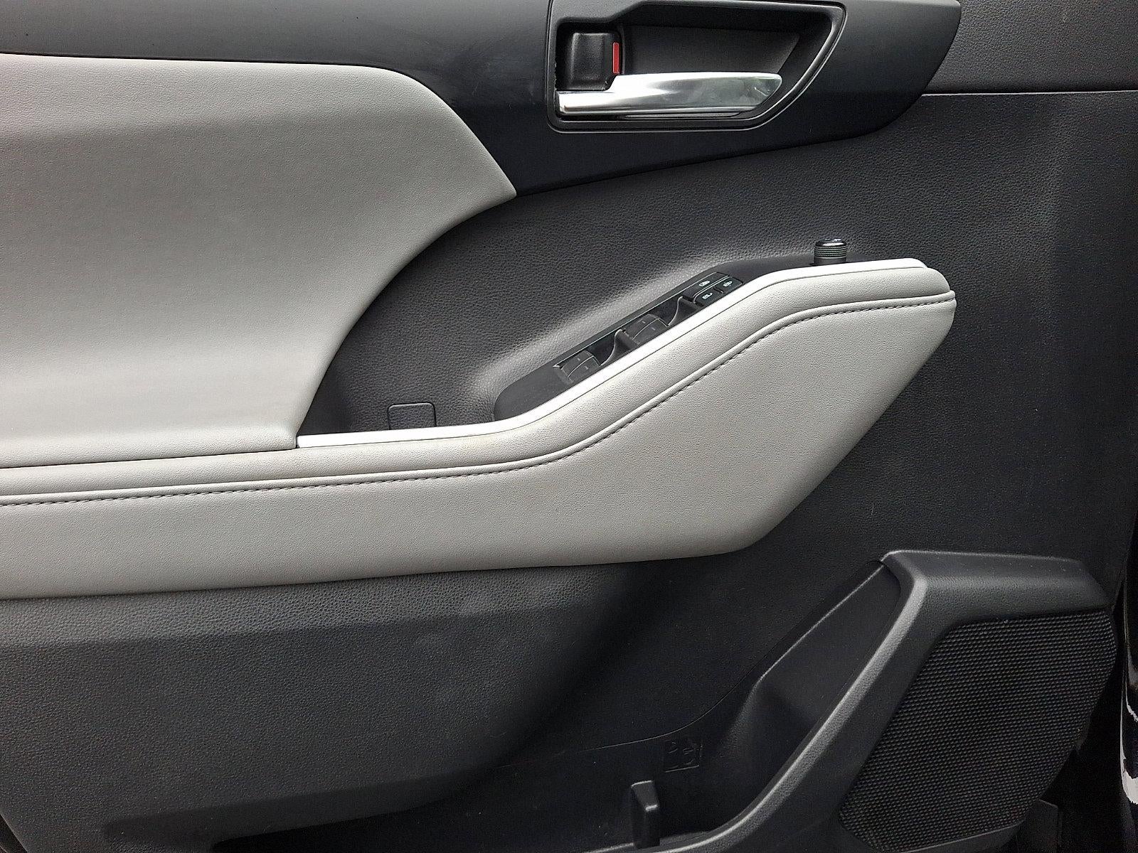 2020 Toyota Highlander Hybrid XLE