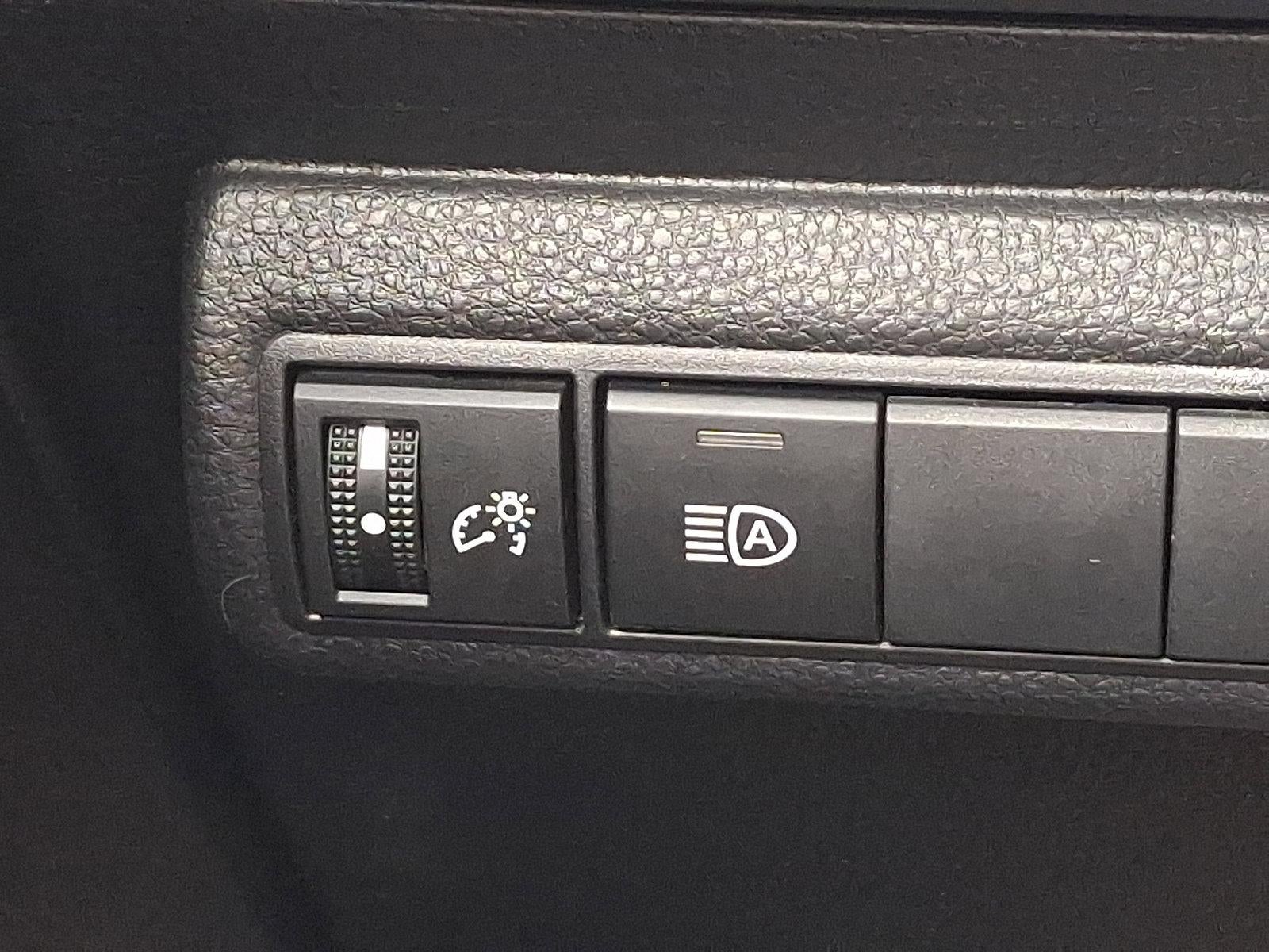 2024 Toyota Corolla Hatchback SE