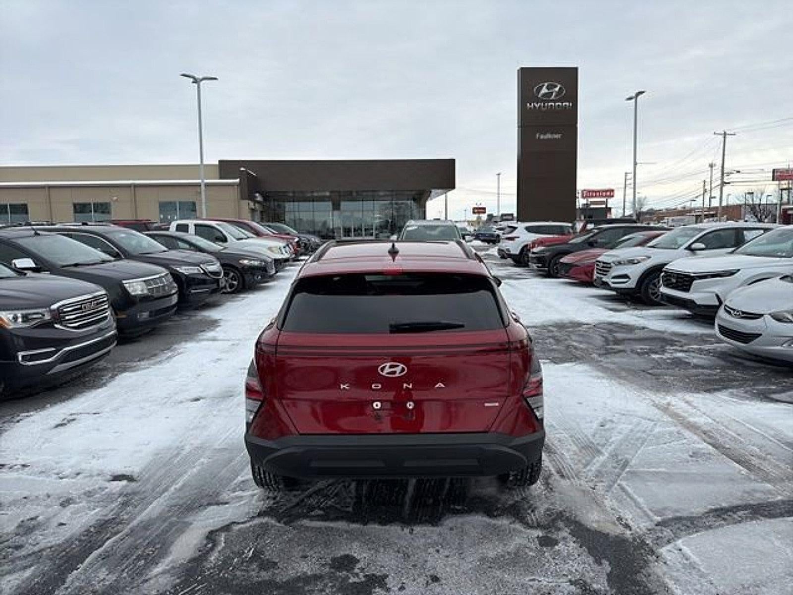 2024 Hyundai KONA SEL