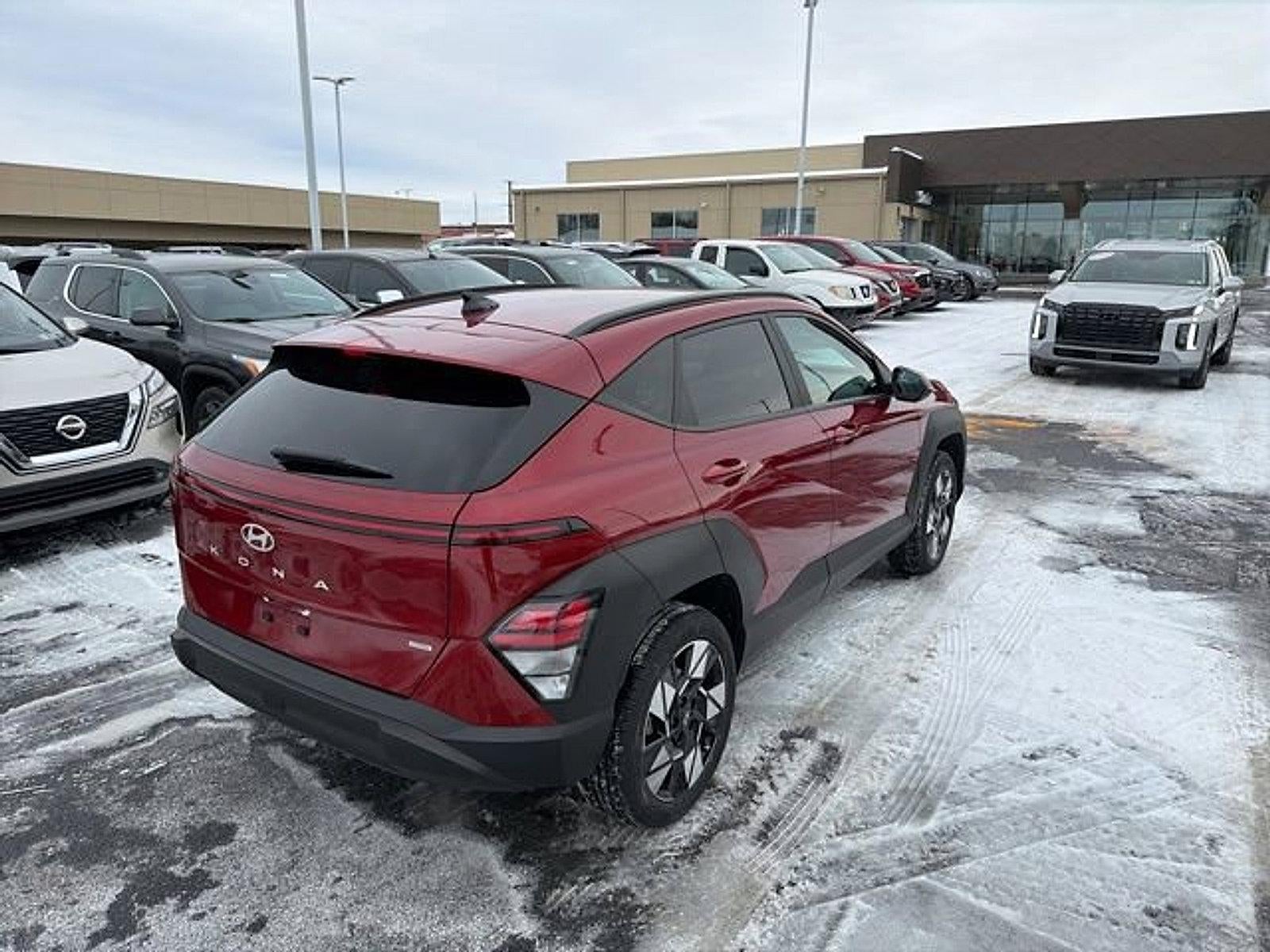 2024 Hyundai KONA SEL