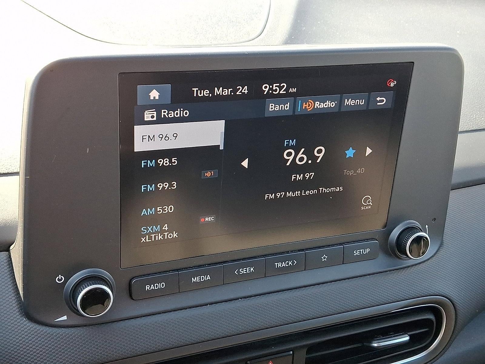 2023 Hyundai KONA SEL