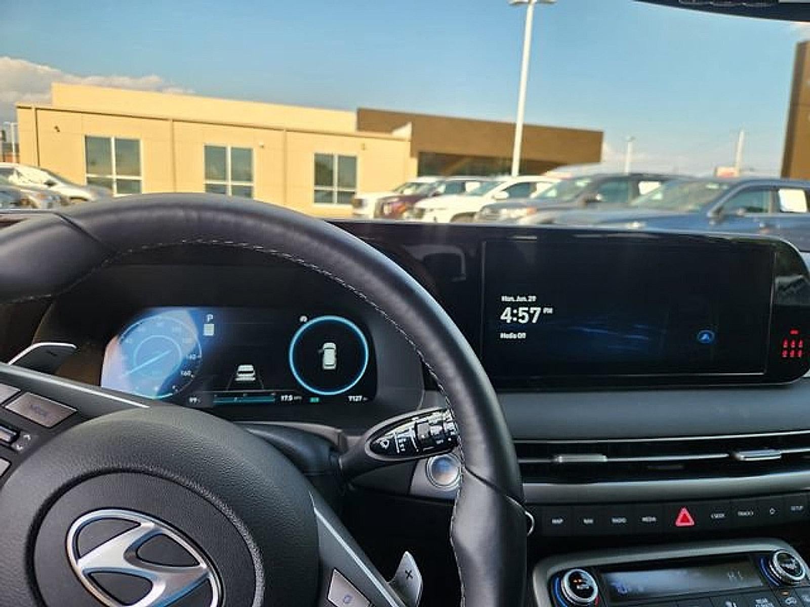 2025 Hyundai PALISADE SEL Premium 8P