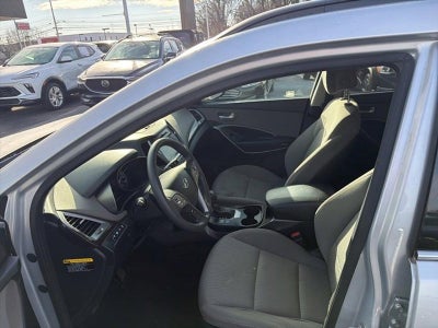 2017 Hyundai SANTA FE SE