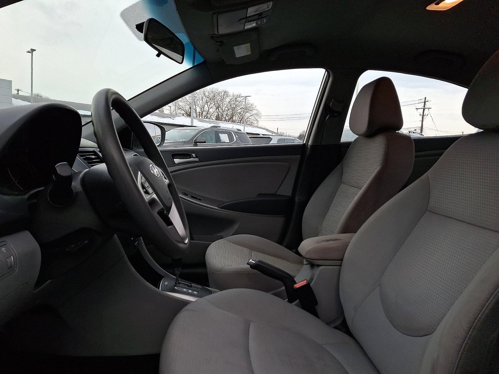 2016 Hyundai ACCENT SE