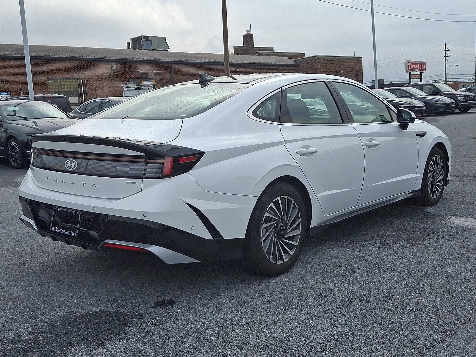 2025 Hyundai SONATA Hybrid Limited