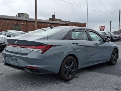 2021 Hyundai ELANTRA SEL