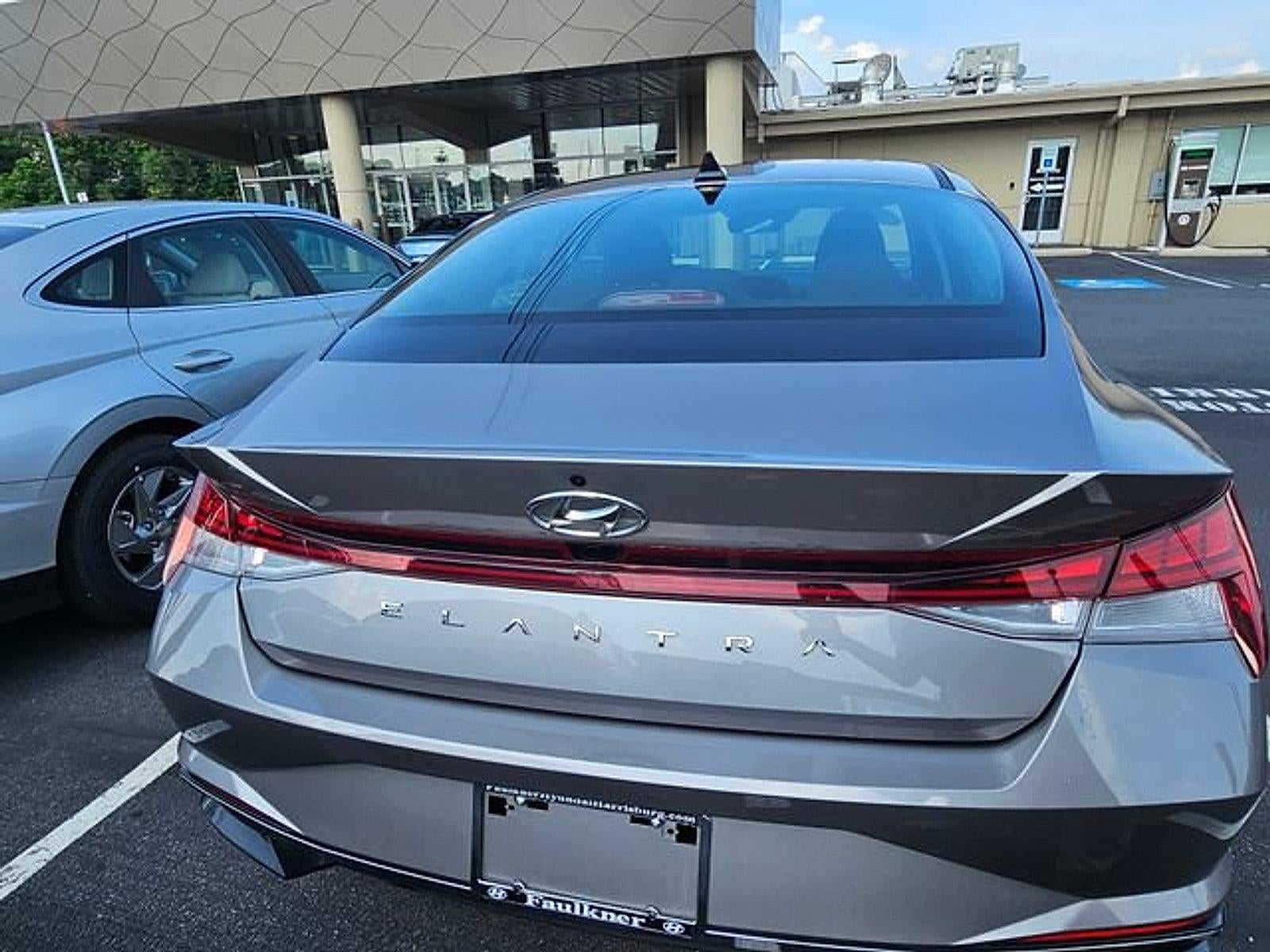 2021 Hyundai ELANTRA SEL
