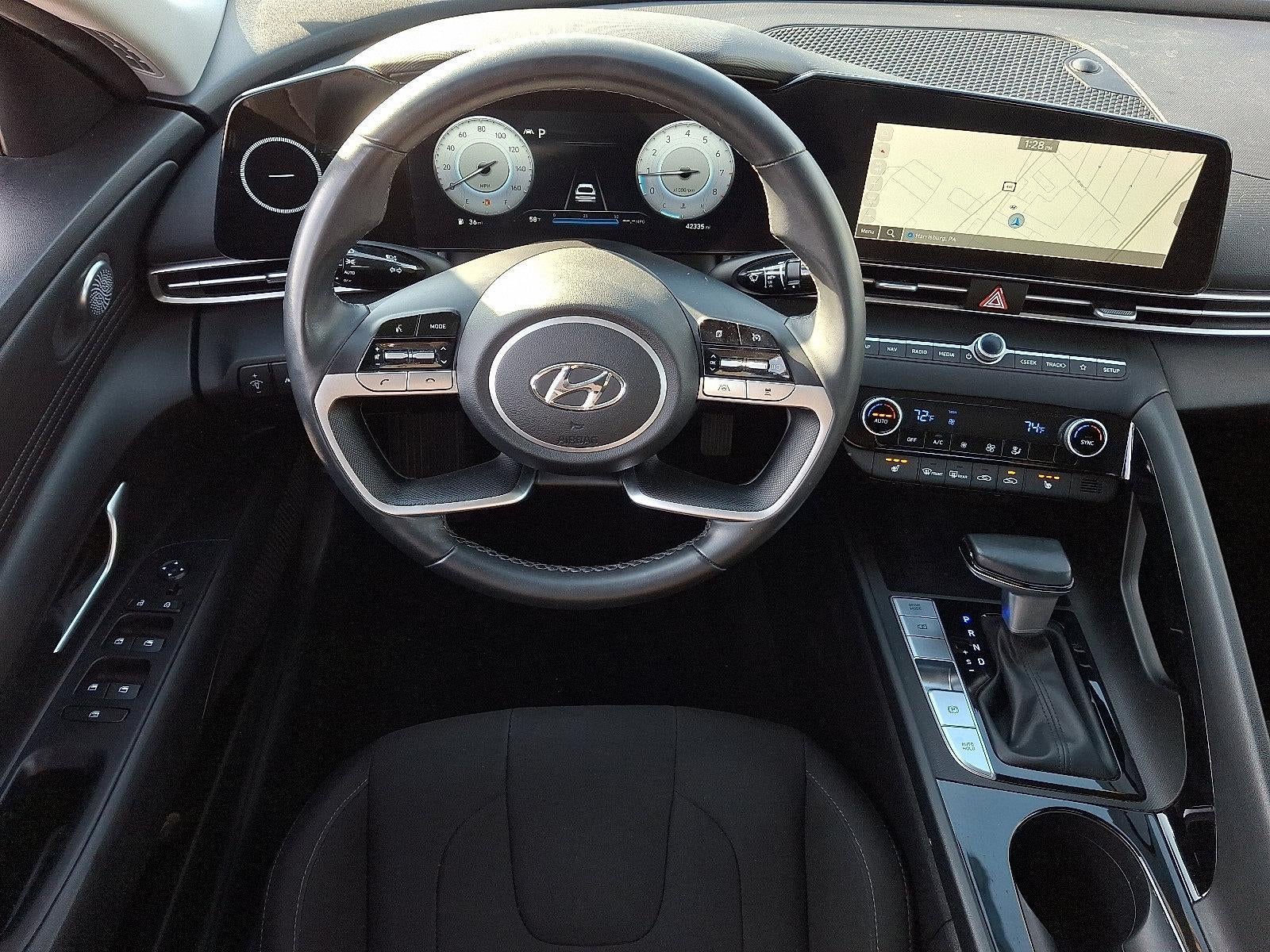 2023 Hyundai ELANTRA SEL