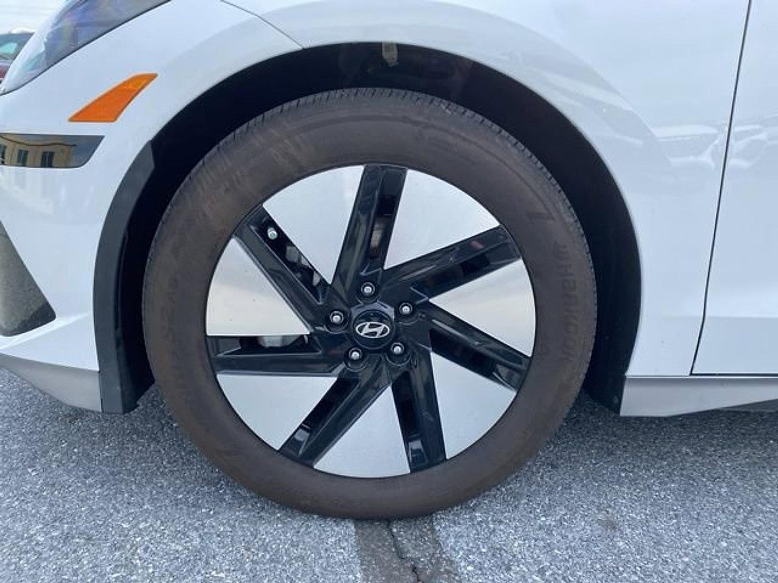 2024 Hyundai IONIQ 6 SE