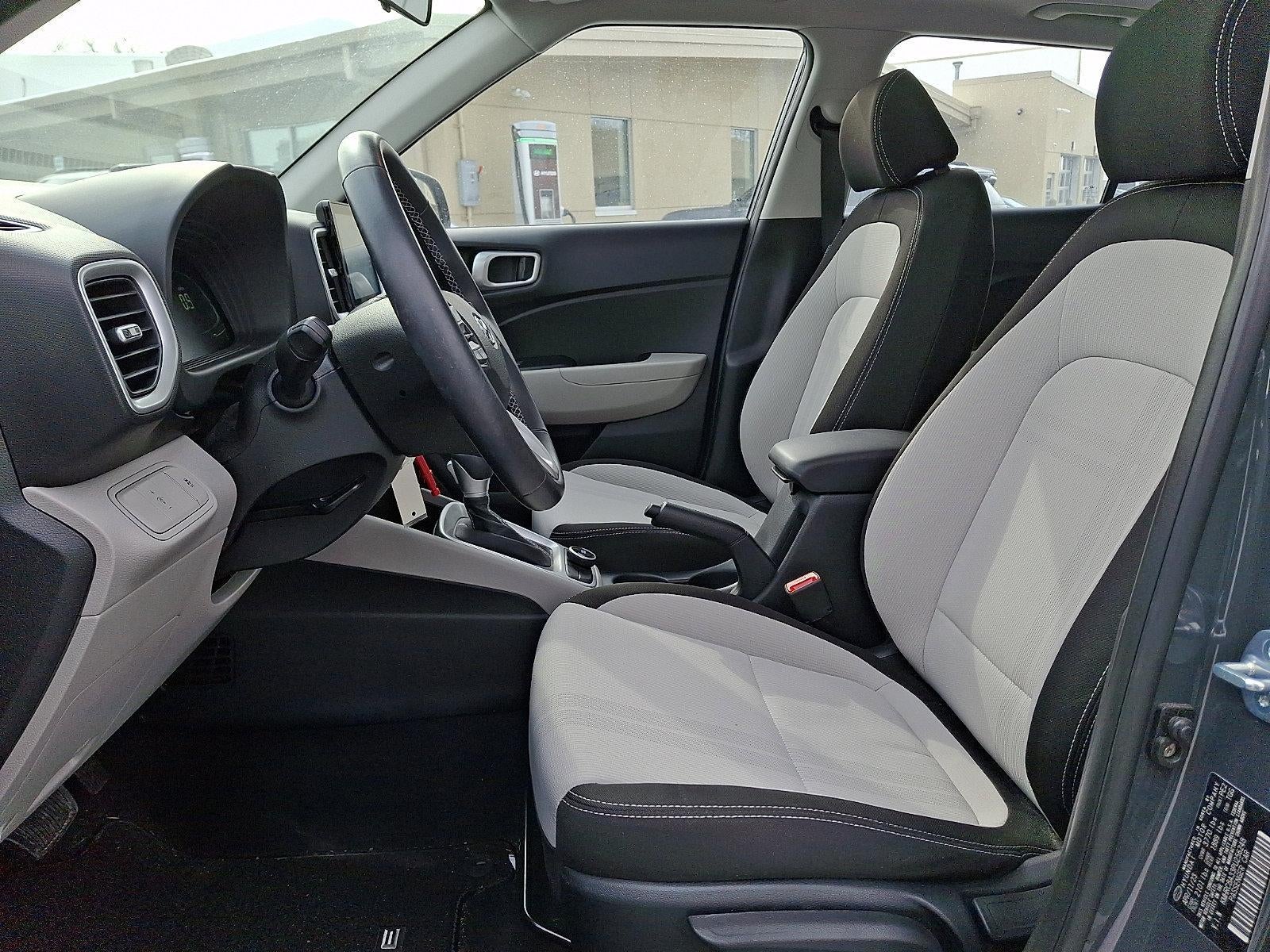 2023 Hyundai VENUE SEL