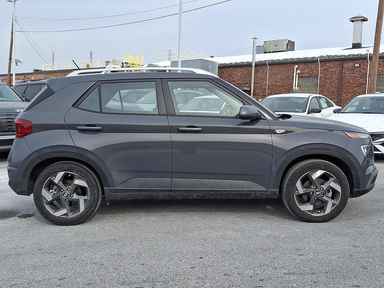 2023 Hyundai VENUE SEL