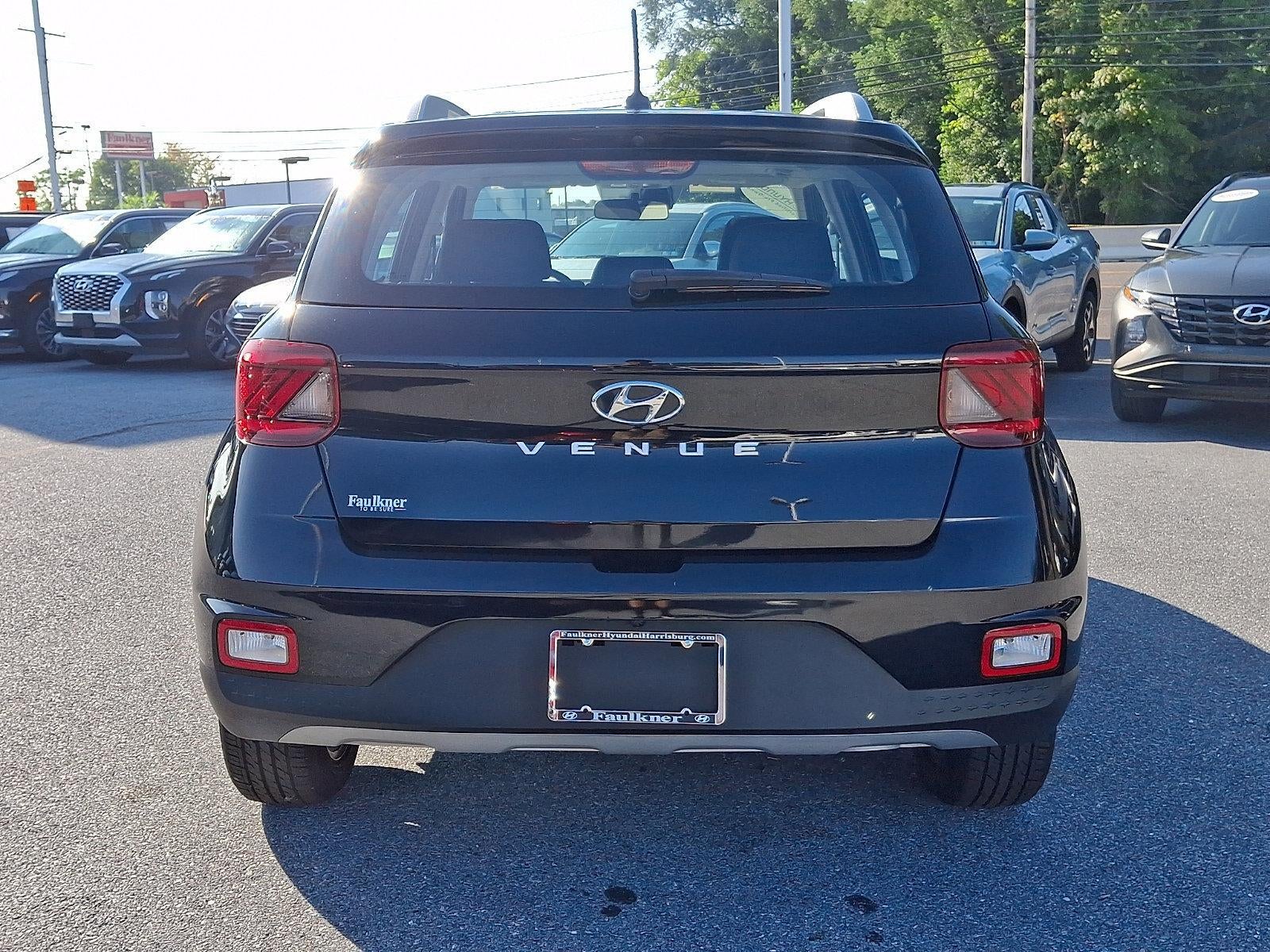 2025 Hyundai VENUE SEL