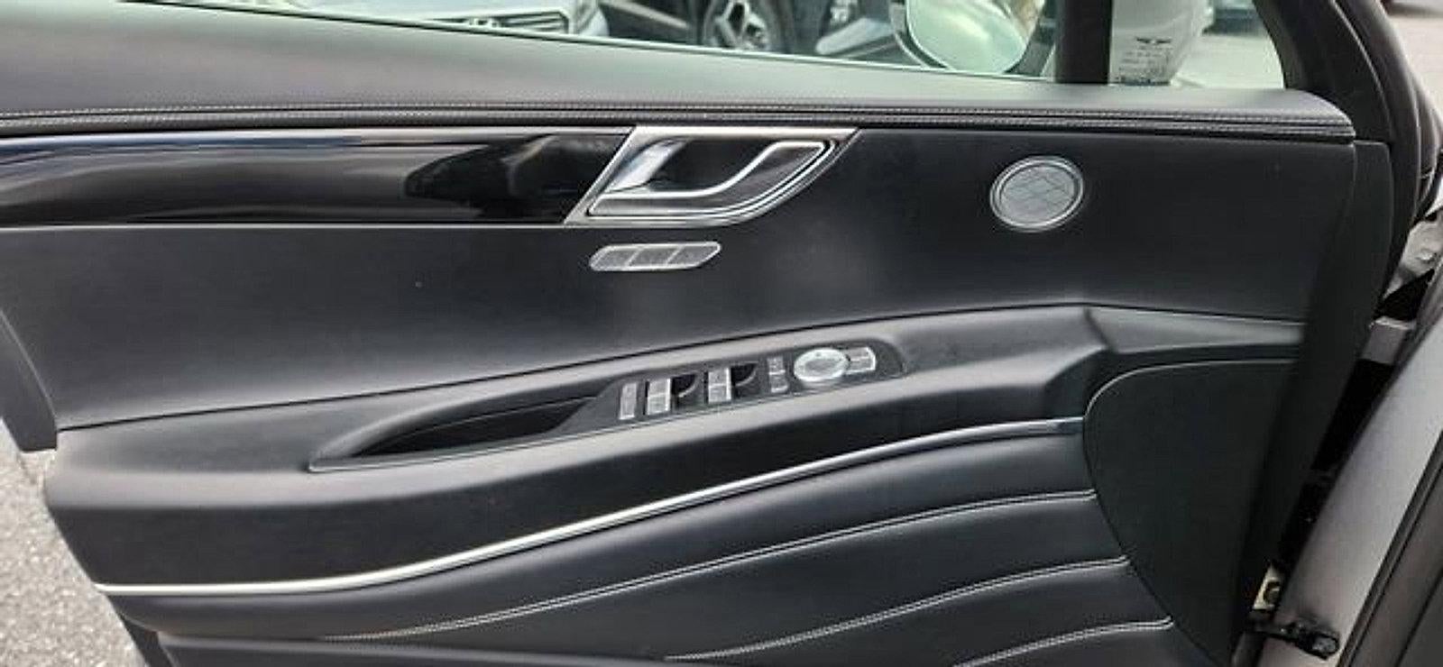 2025 Genesis GV80 Standard